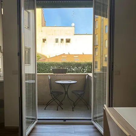 Design District Cozy Nest Апартаменты