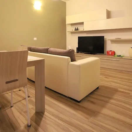 Design District Cozy Nest Апартаменты *